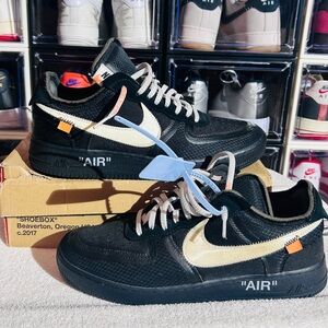 Off-White x Nike Air Force 1 Low "Black"  
AO4606 001.    Original box.